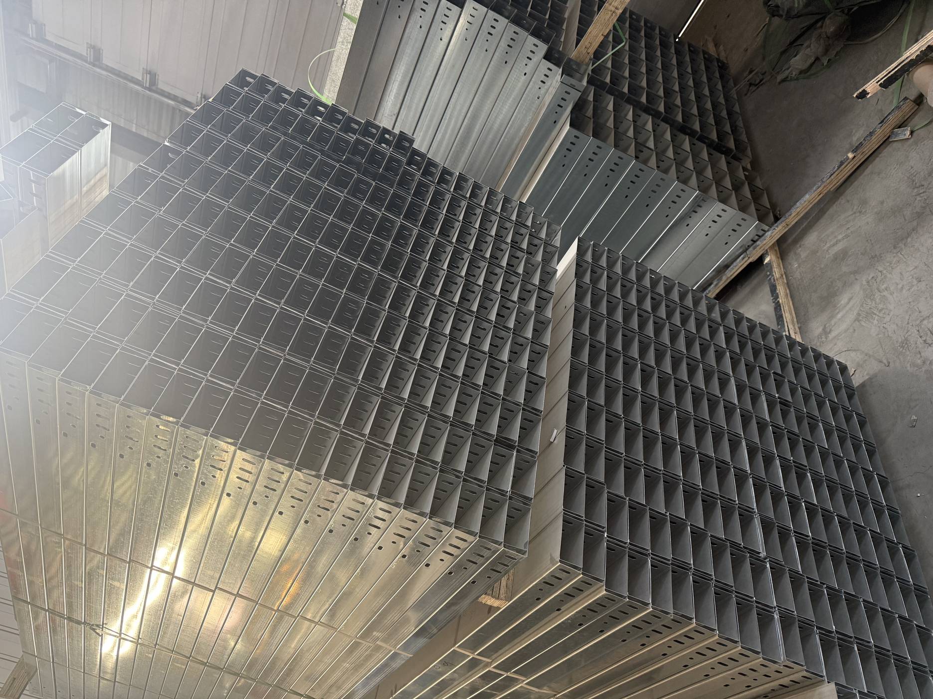 阳泉市金属桥架工业厂房桥架 - 一站式服务